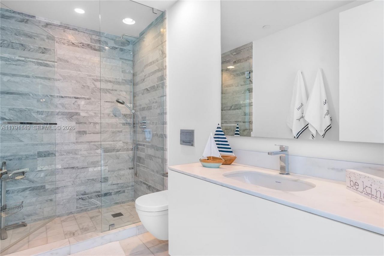 10201 Collins Ave, Unit 605, Bal Harbour, FL 33154 Photo