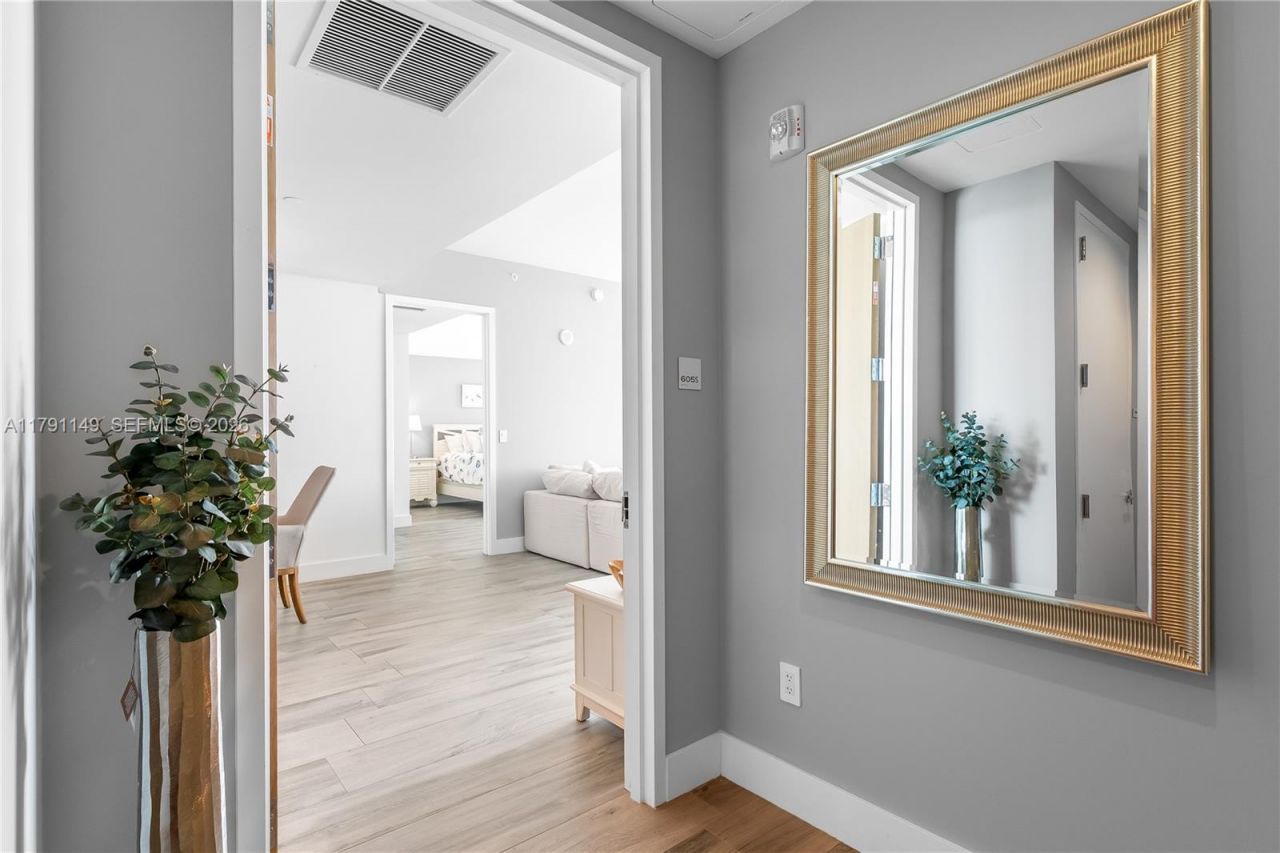 10201 Collins Ave, Unit 605, Bal Harbour, FL 33154 Photo