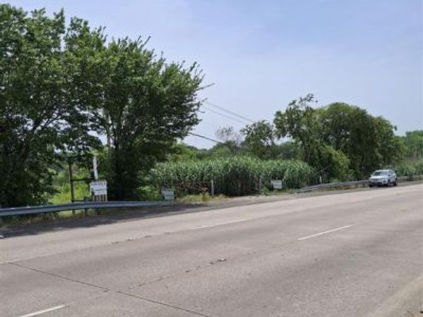 4700 W Davis Street, Dallas, TX 75211