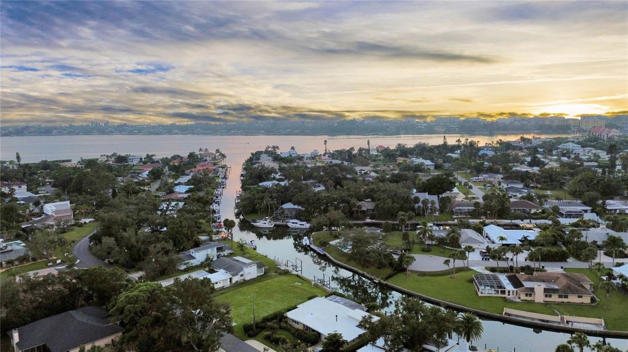 1849 Baywood Drive, Sarasota, FL 34231 Photo