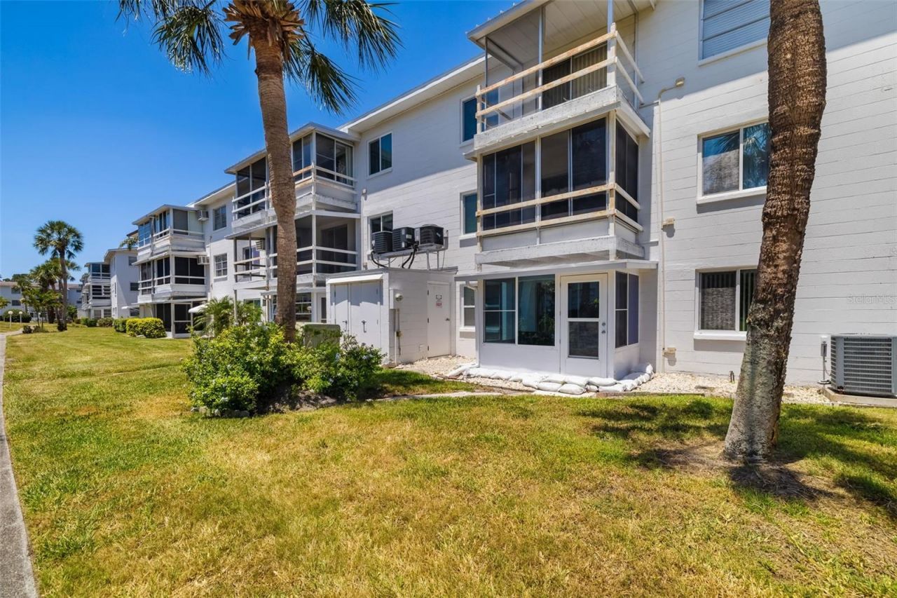 2008 Canal Drive, Unit M3, Bradenton, FL 34207 Photo