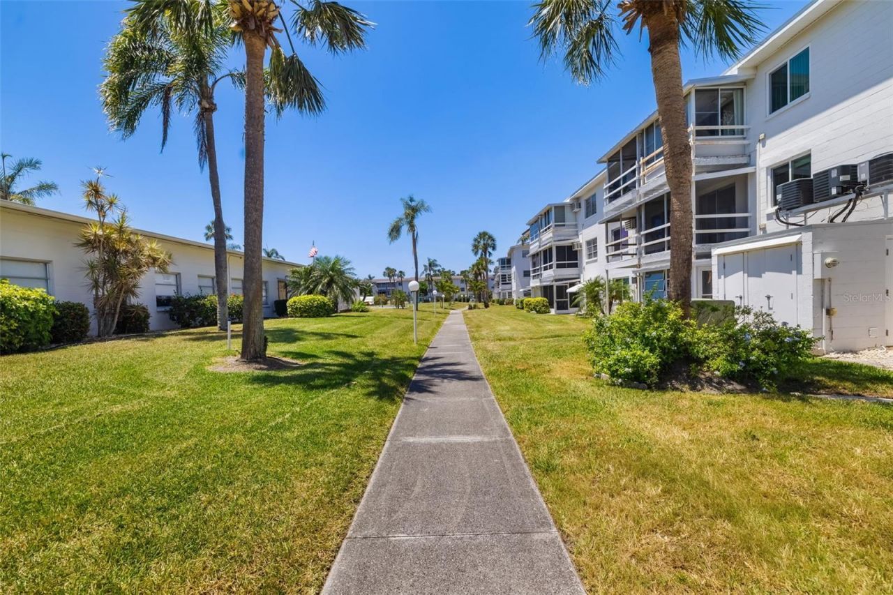 2008 Canal Drive, Unit M3, Bradenton, FL 34207 Photo