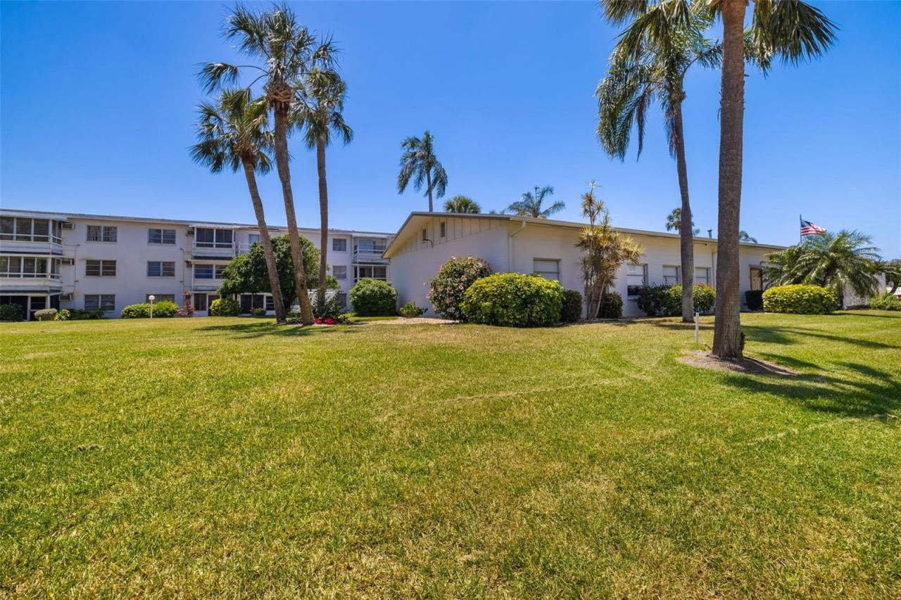 2008 Canal Drive, Unit M3, Bradenton, FL 34207 Photo