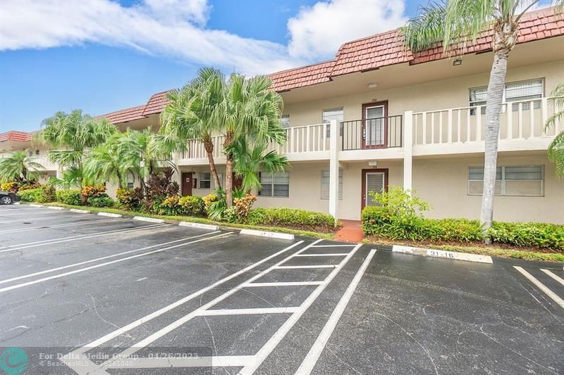 31 Abbey Lane, Unit 106, Delray Beach, FL 33446 Photo
