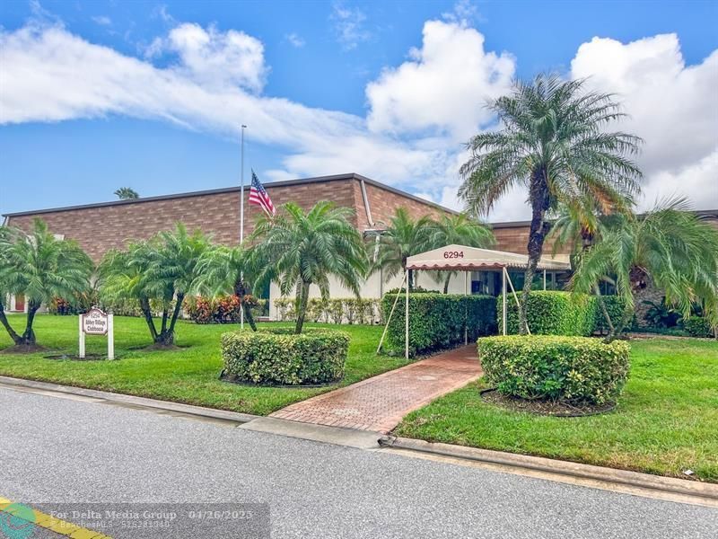31 Abbey Lane, Unit 106, Delray Beach, FL 33446 Photo