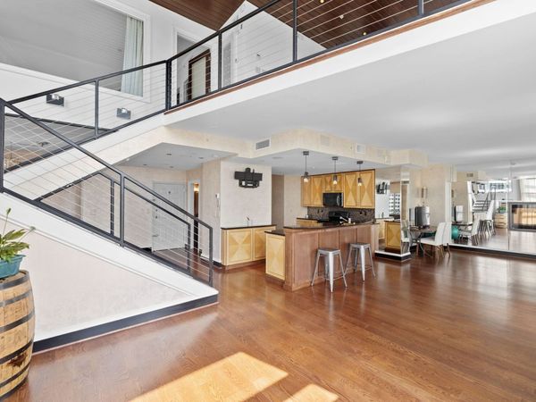 555 Church St, Unit 2300, Nashville, TN 37219