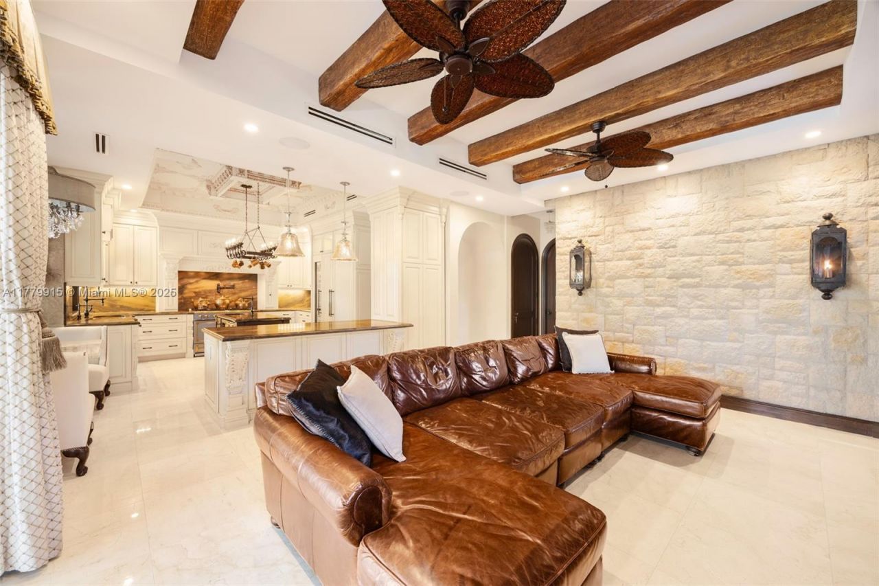 6016 Leonardo St, Coral Gables, FL 33146 Photo