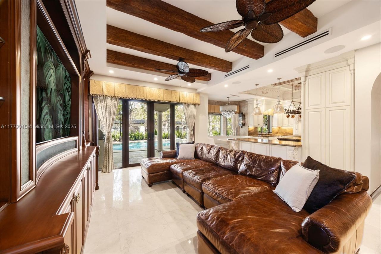 6016 Leonardo St, Coral Gables, FL 33146 Photo