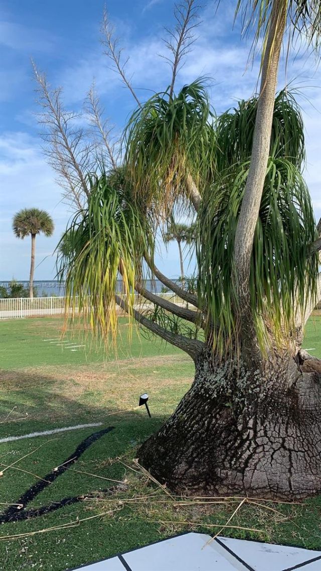 6003 S Indian River Dr, Fort Pierce, FL 34982 Photo