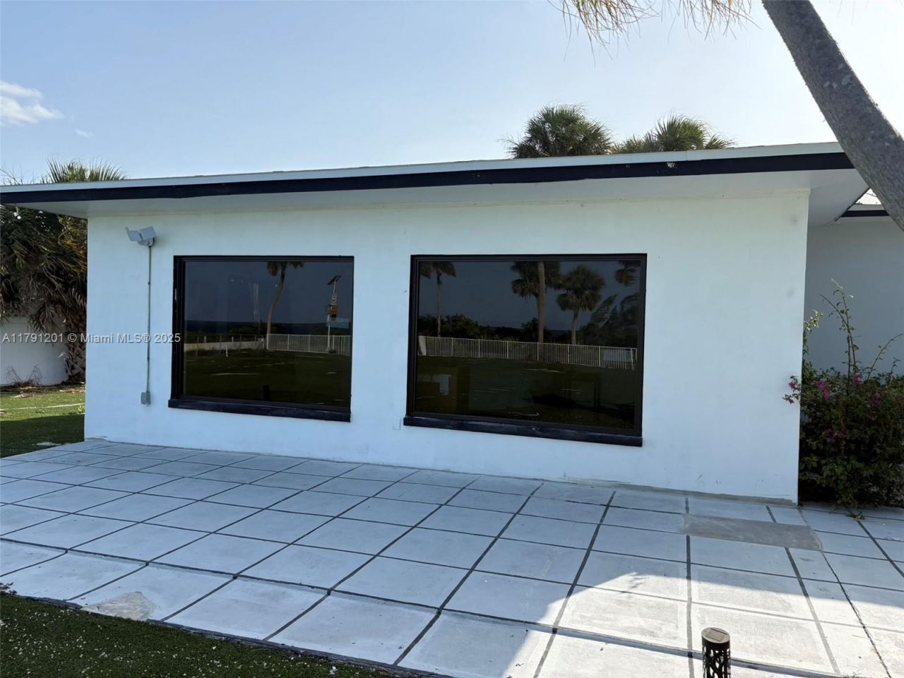 6003 S Indian River Dr, Fort Pierce, FL 34982 Photo