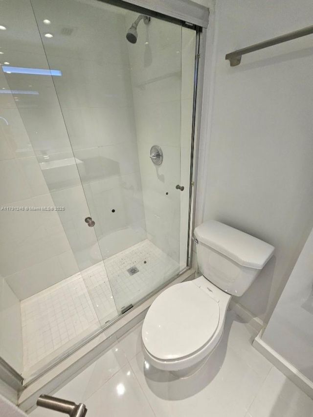 18051 Biscayne Blvd, Unit 1704, Aventura, FL 33160 Photo