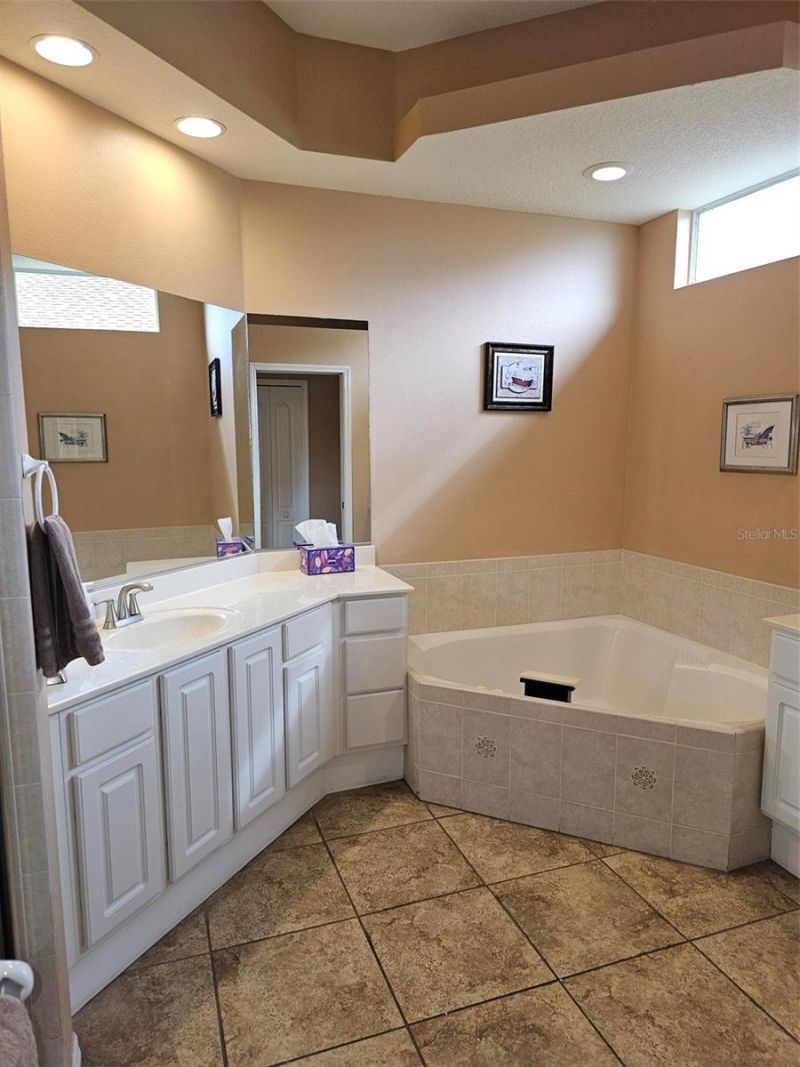 522 Planters Manor Way, Bradenton, FL 34212 Photo