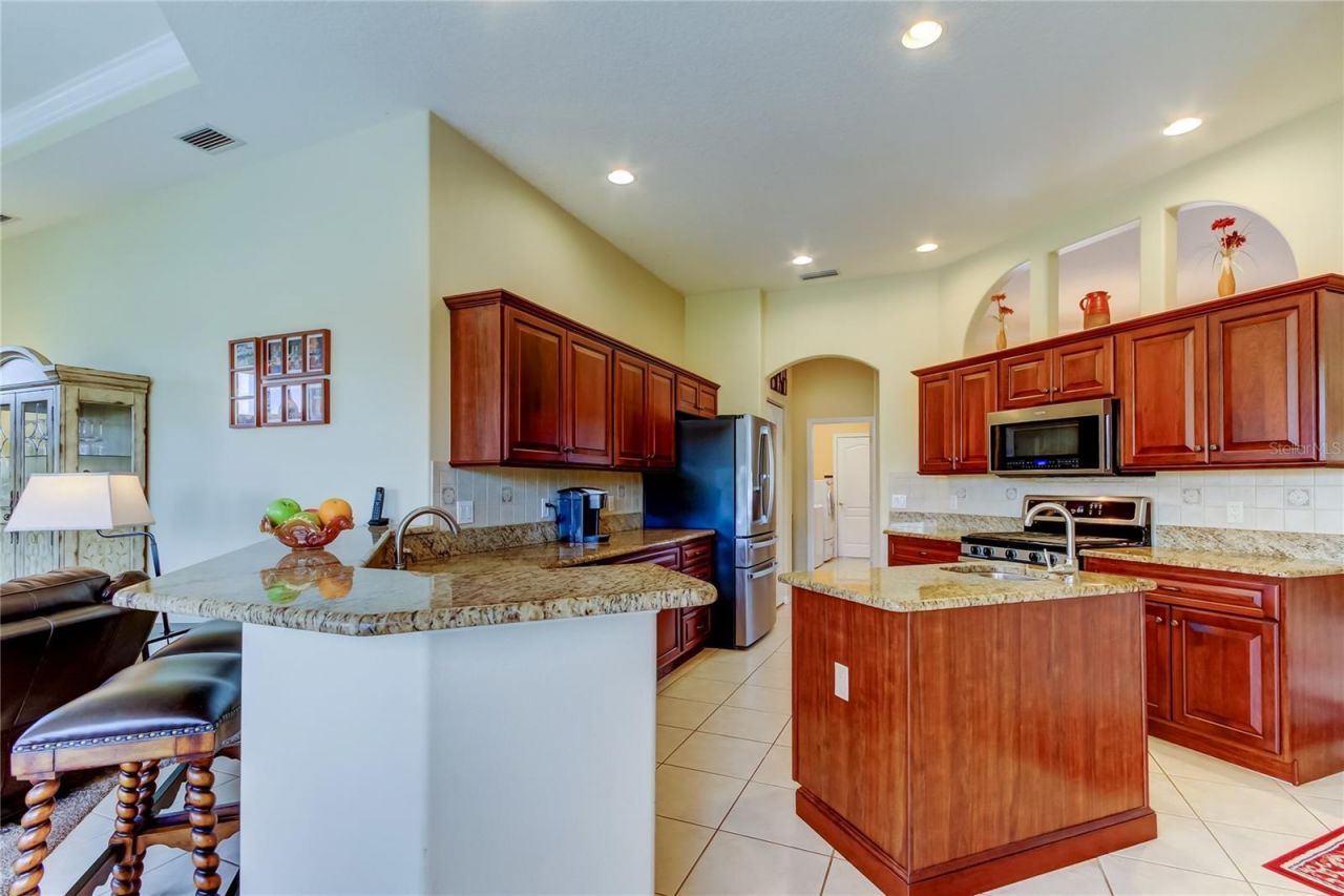 522 Planters Manor Way, Bradenton, FL 34212 Photo