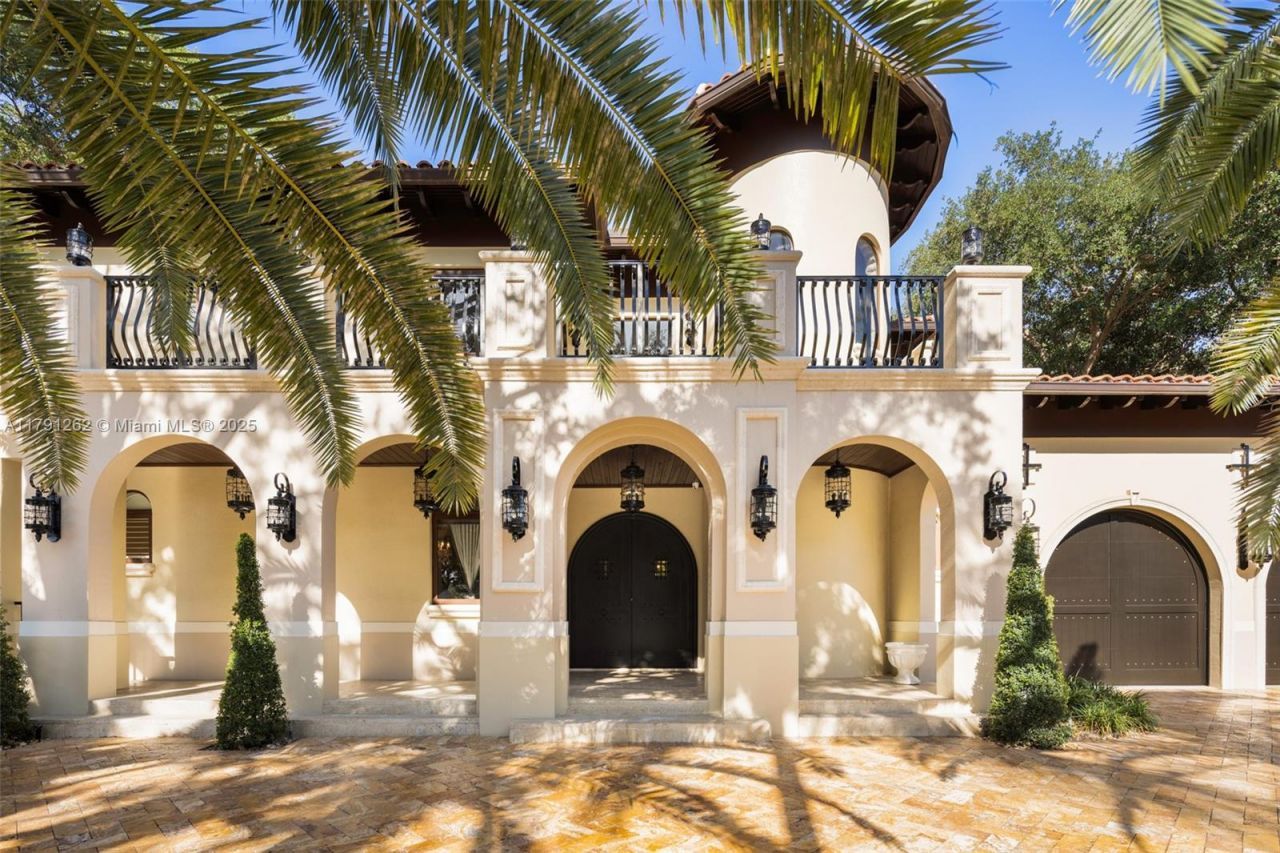 6016 Leonardo St, Coral Gables, FL 33146 Photo