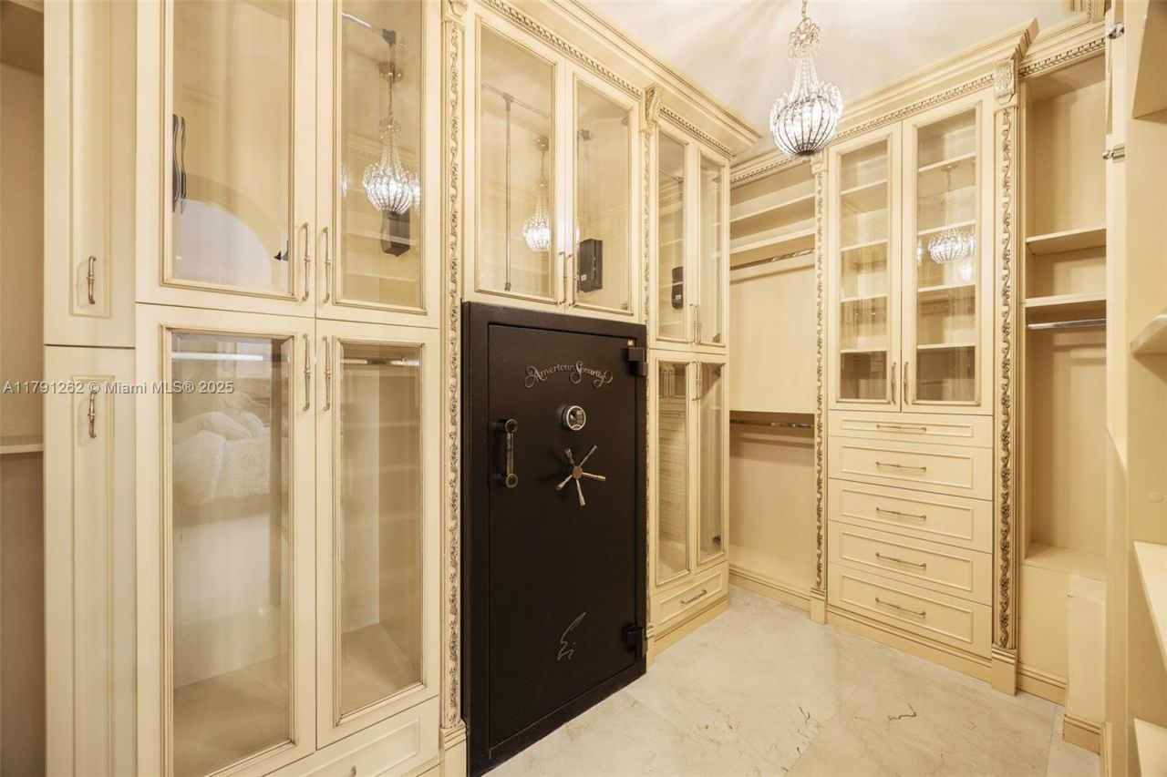 6016 Leonardo St, Coral Gables, FL 33146 Photo