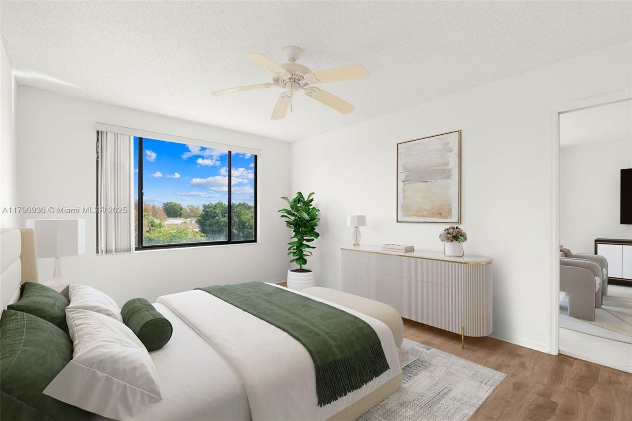 9585 N Belfort Cir, Unit 308, Tamarac, FL 33321 Photo