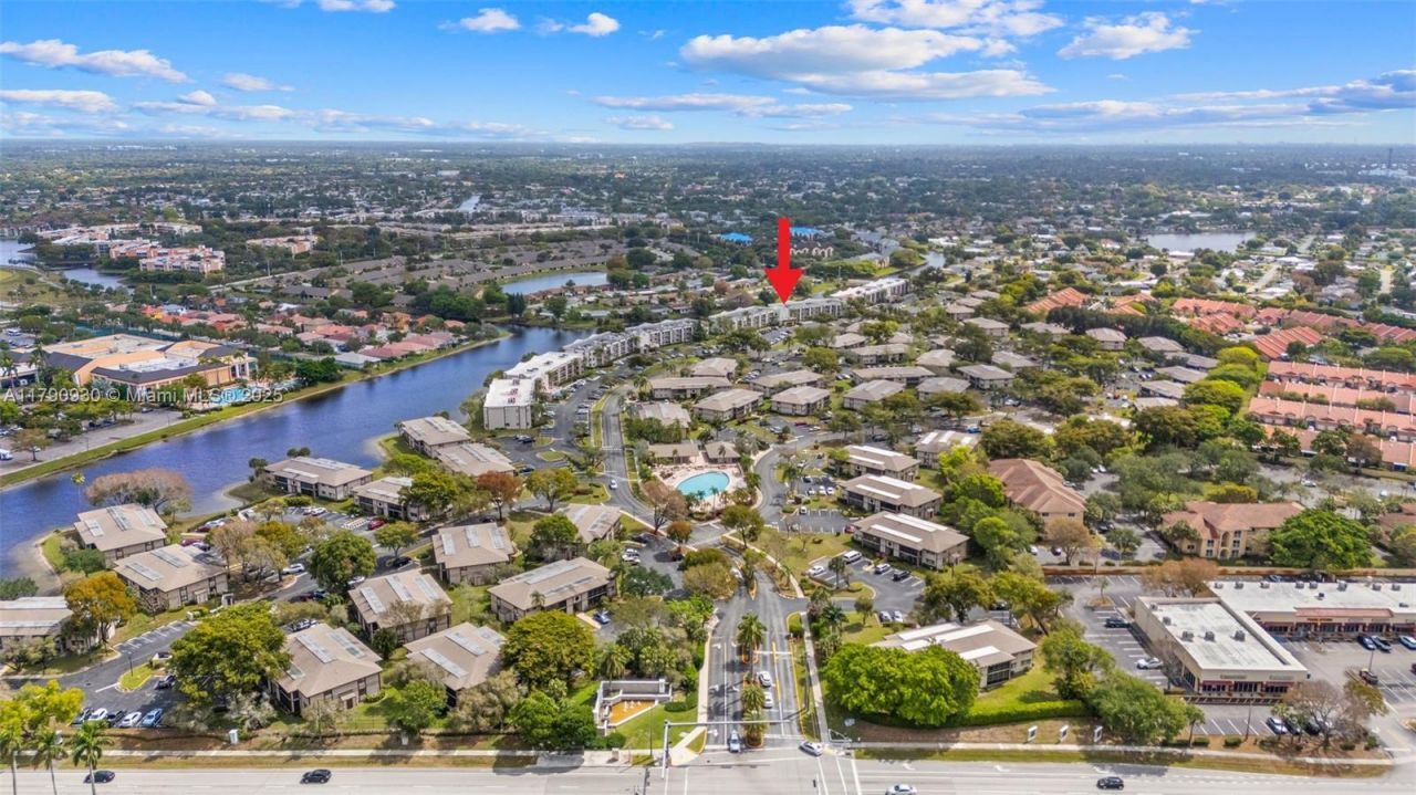 9585 N Belfort Cir, Unit 308, Tamarac, FL 33321 Photo