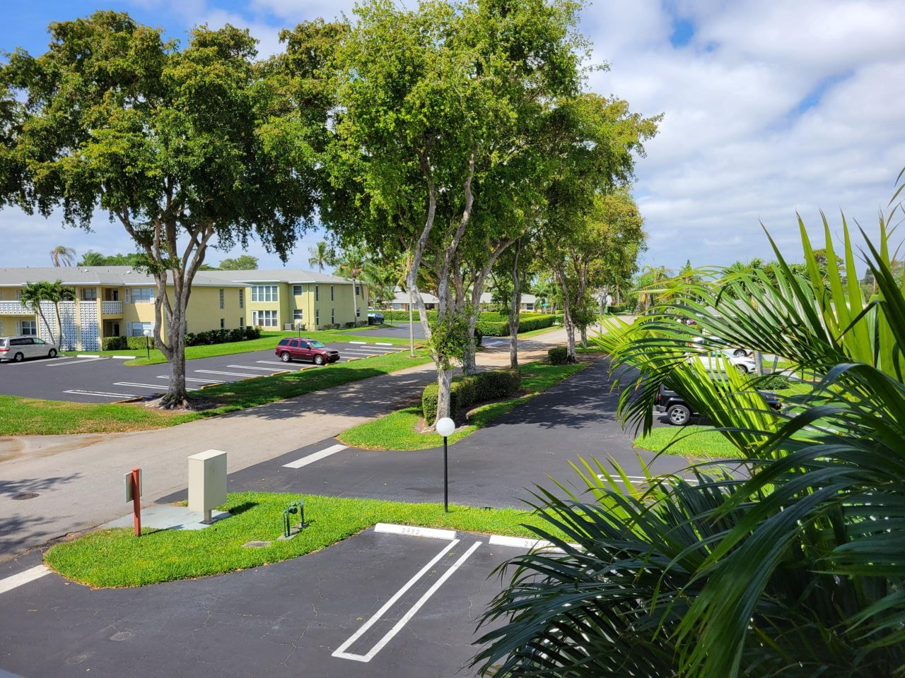 2401 Del Aire Boulevard, Unit 202, Delray Beach, FL 33445 Photo