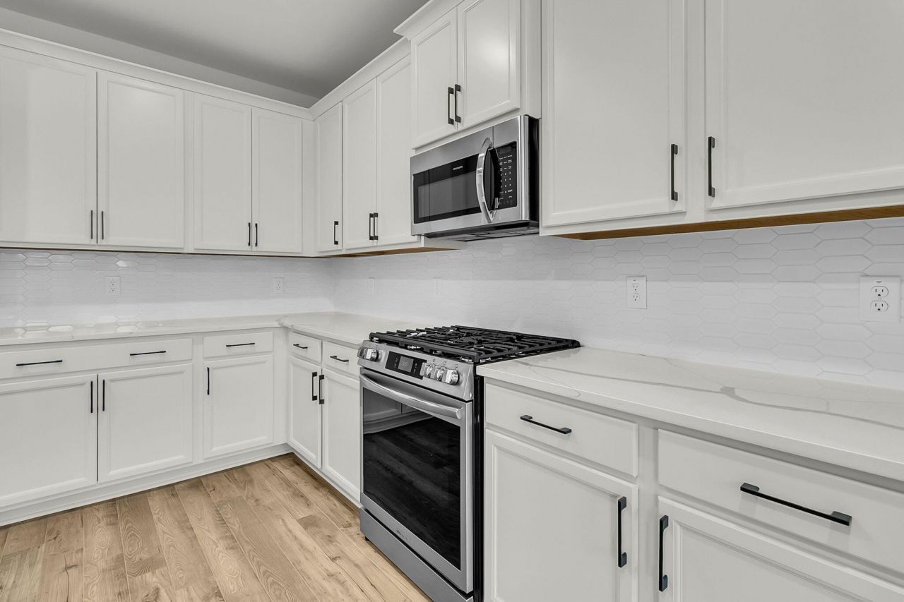 761 Maynard Lane Photo 11