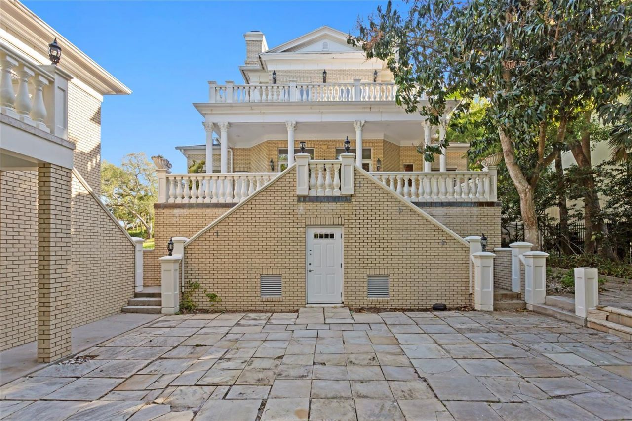 1577 Alexander Road, Belleair, FL 33756 Photo