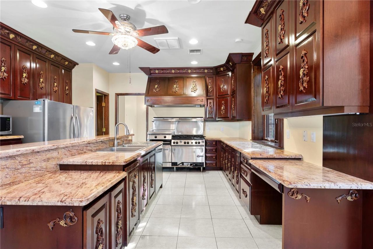 1577 Alexander Road, Belleair, FL 33756 Photo