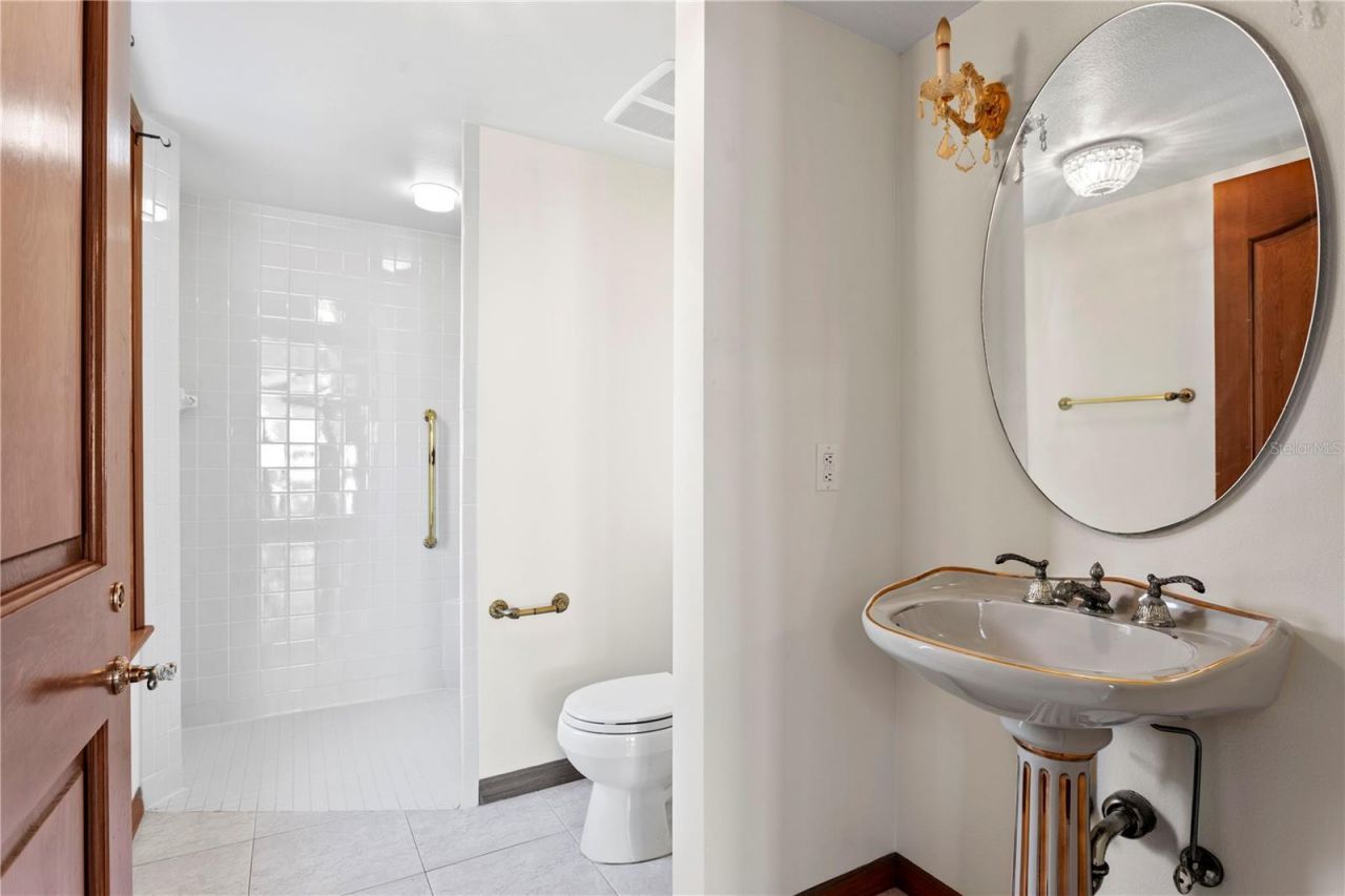 1577 Alexander Road, Belleair, FL 33756 Photo