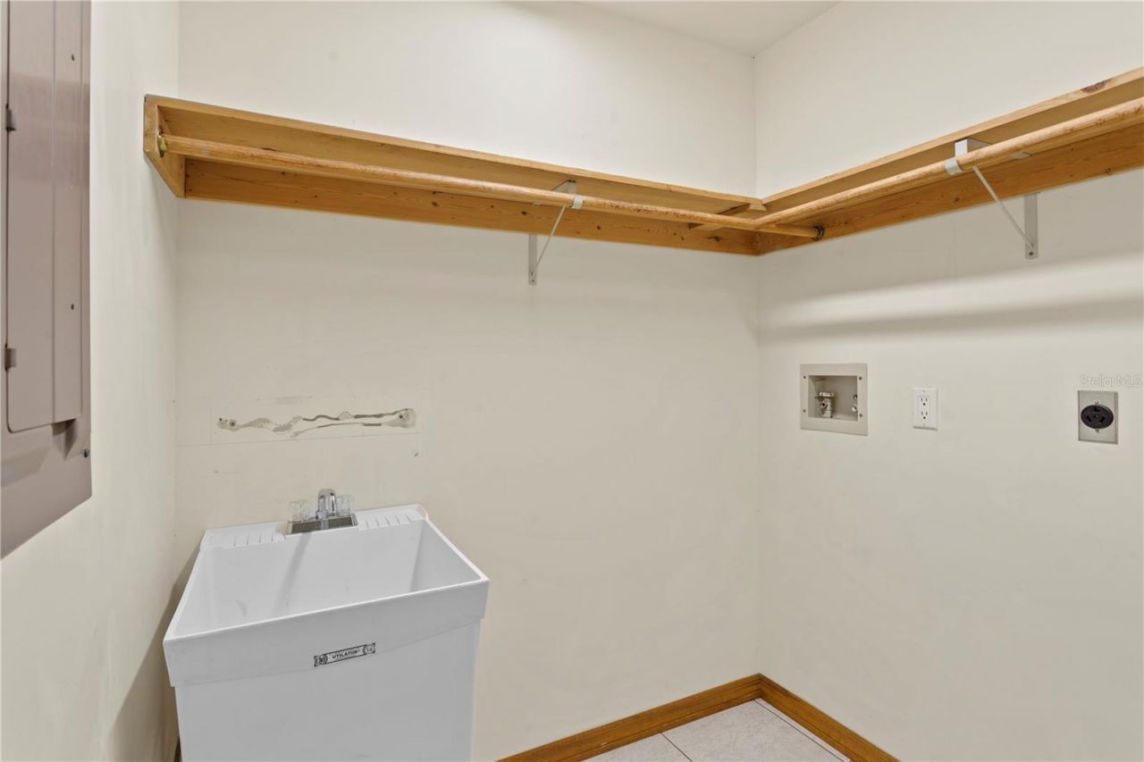 1577 Alexander Road, Belleair, FL 33756 Photo