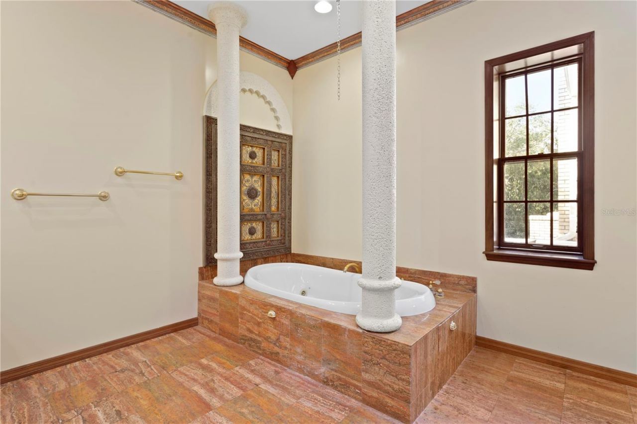 1577 Alexander Road, Belleair, FL 33756 Photo