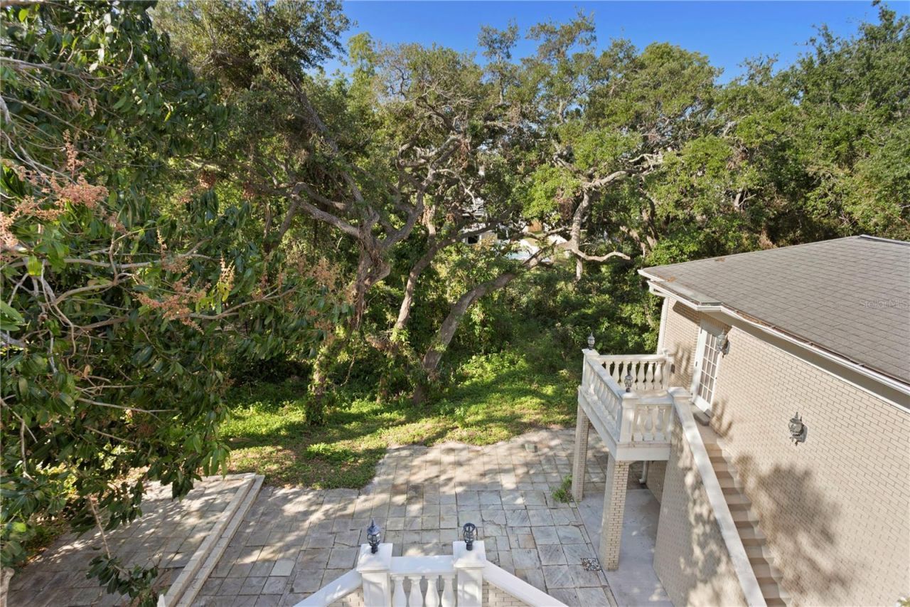 1577 Alexander Road, Belleair, FL 33756 Photo