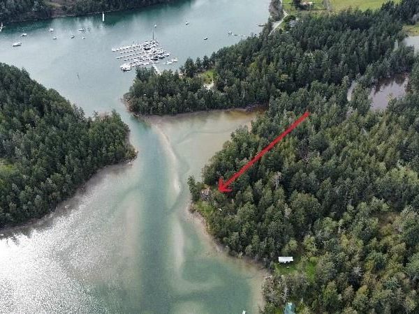 79 Brown Rd, Thetis Island, BC V0R 2Y0