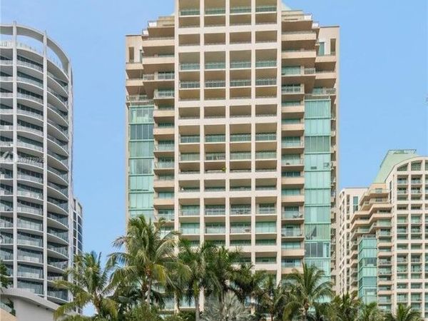 3400 SW 27th Avenue, Unit 303, Miami, FL 33133