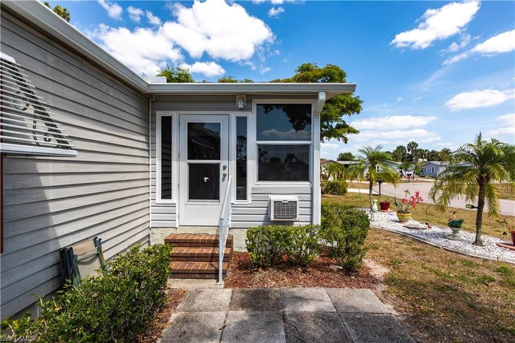 10051 Broken Woods Ct S, North Fort Myers, FL 33903 Photo