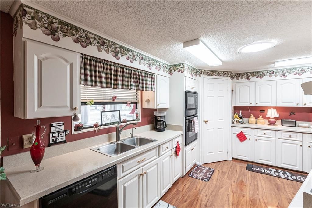 10051 Broken Woods Ct S, North Fort Myers, FL 33903 Photo