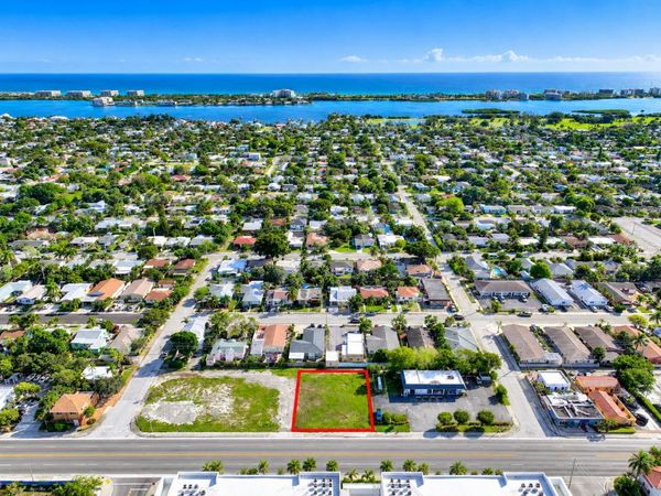 1616 N Dixie Highway, Lake Worth Beach, FL 33460