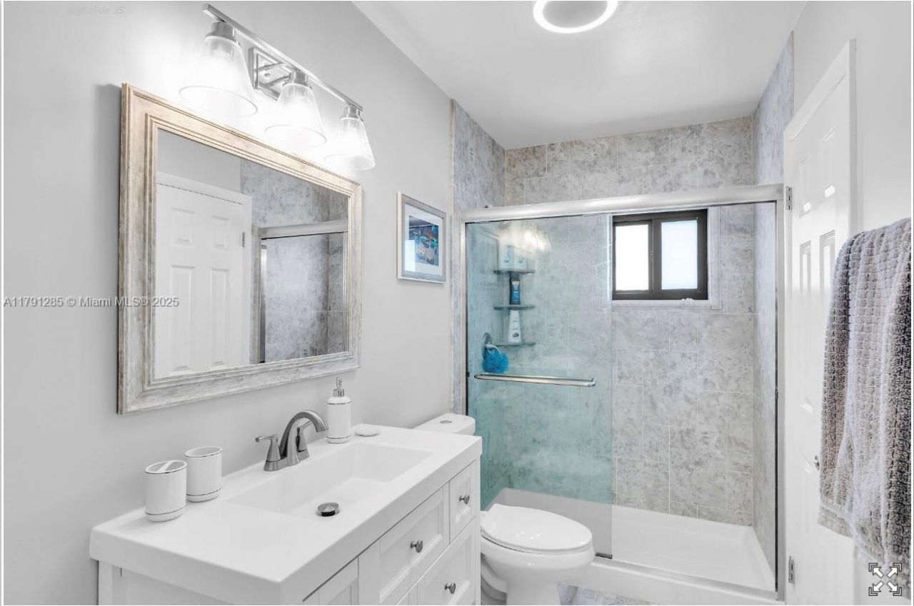 26 Corrine Pl, Key Largo, FL 33037 Photo