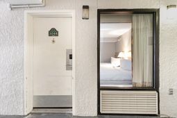 1501 S Ocean Blvd. photo 4