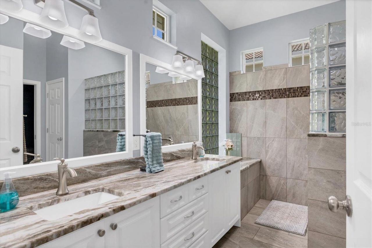 4358 Mirabella Circle, Bradenton, FL 34210 Photo