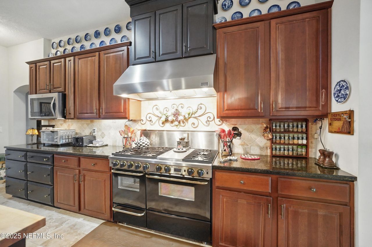 15289 Cape Drive N, Jacksonville, FL 32226 Photo