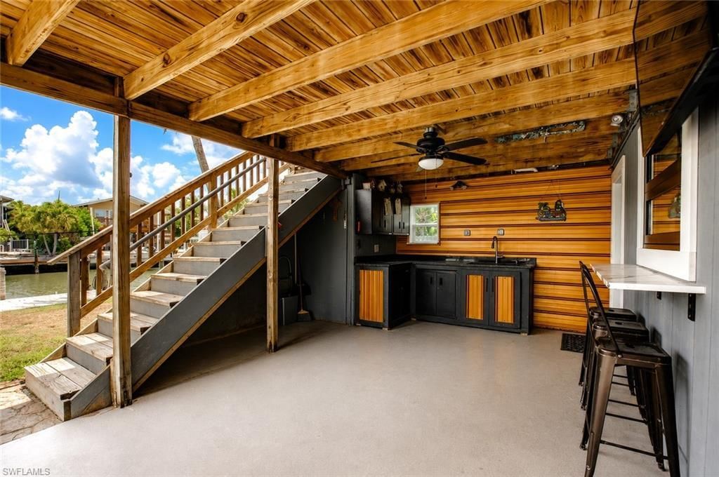 340 Crescent St, Fort Myers Beach, FL 33931 Photo