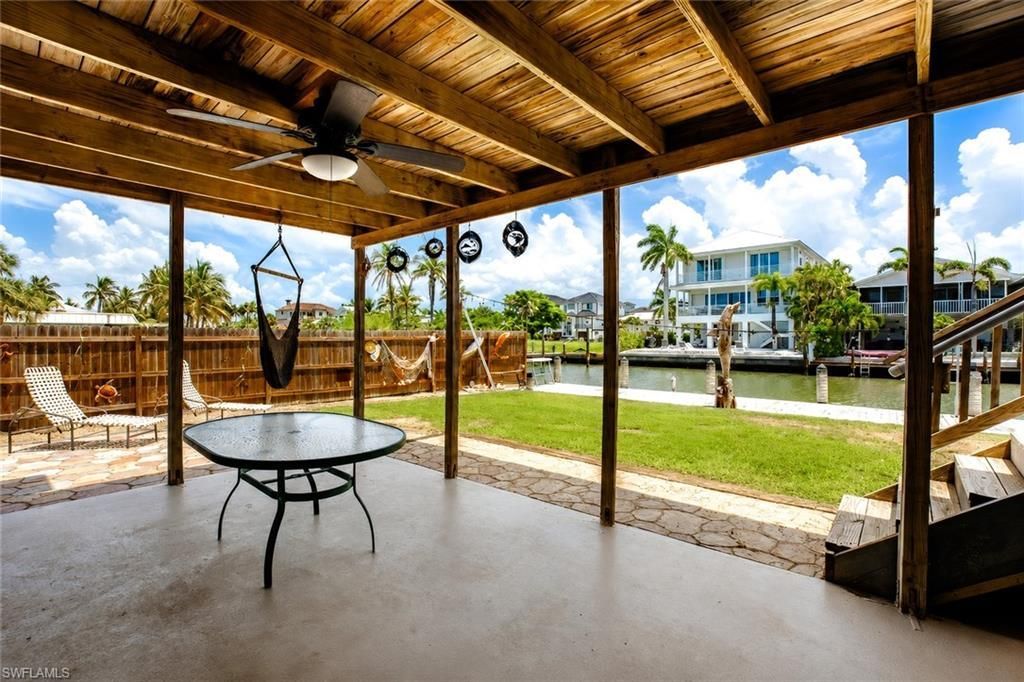 340 Crescent St, Fort Myers Beach, FL 33931 Photo