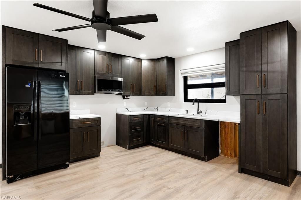 340 Crescent St, Fort Myers Beach, FL 33931 Photo
