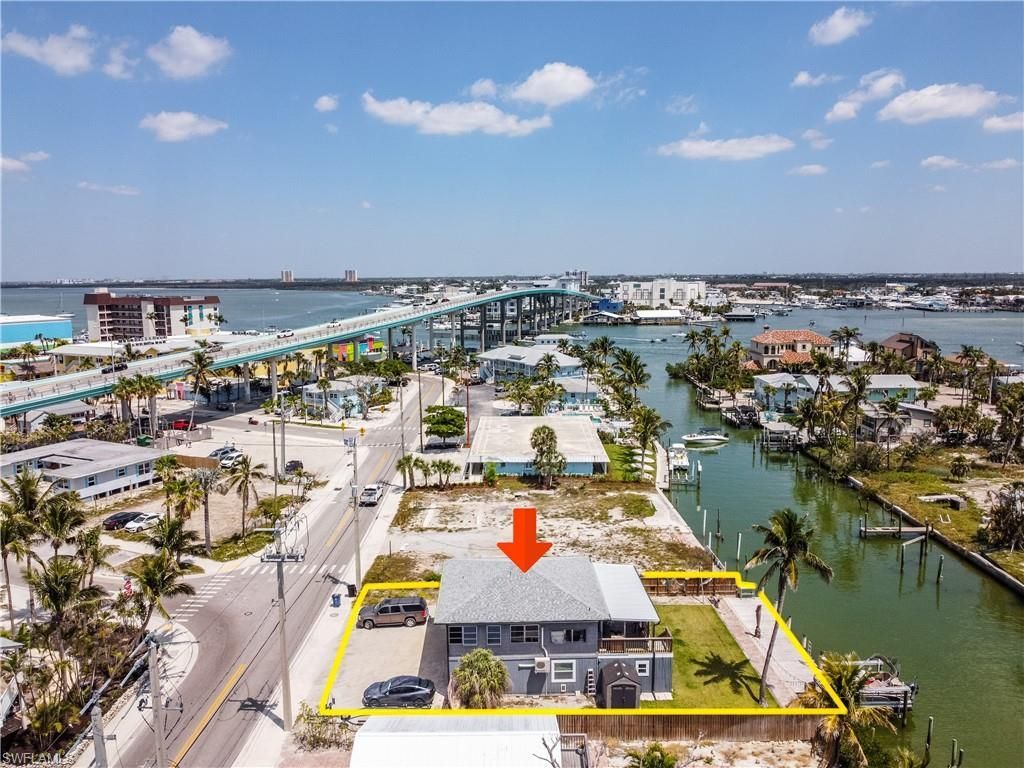 340 Crescent St, Fort Myers Beach, FL 33931 Photo