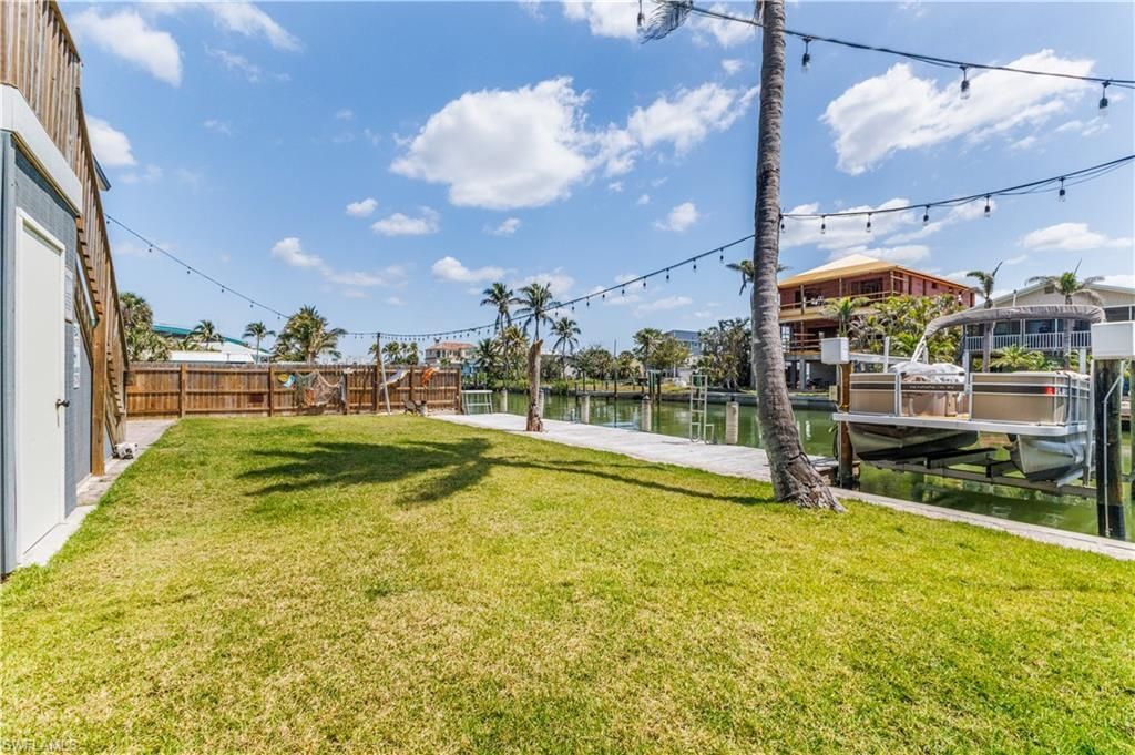 340 Crescent St, Fort Myers Beach, FL 33931 Photo