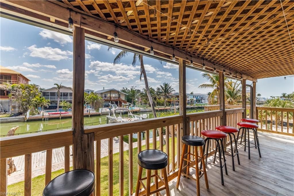 340 Crescent St, Fort Myers Beach, FL 33931 Photo