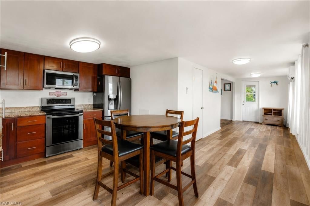 340 Crescent St, Fort Myers Beach, FL 33931 Photo