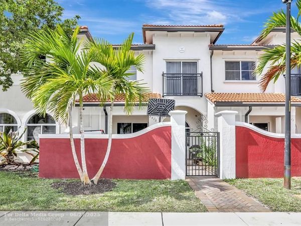 3513 NW 29th Ct, Lauderdale Lakes, FL 33311