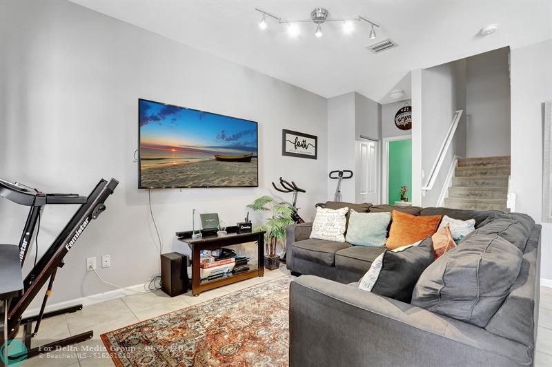 3513 NW 29th Ct, Lauderdale Lakes, FL 33311 Photo