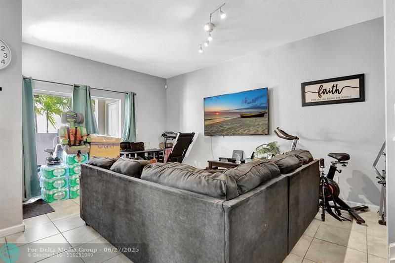 3513 NW 29th Ct, Lauderdale Lakes, FL 33311 Photo