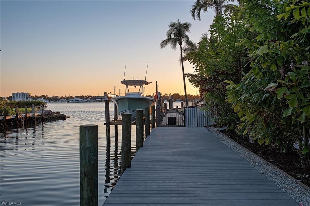 1380 Pelican Ave, Naples, FL 34102 Photo