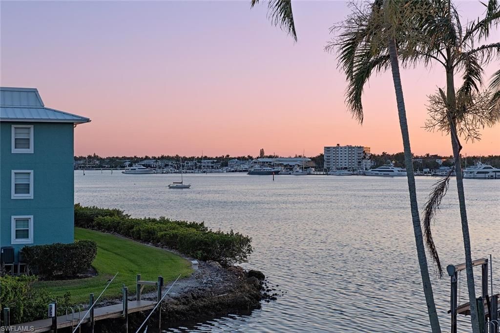 1380 Pelican Ave, Naples, FL 34102 Photo